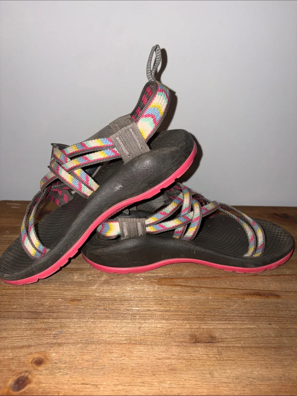 Chaco Kids Multicolor Strap Sandals with Black Footbed and Pink Trim Youth 2